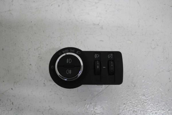 COMMODO OPEL ASTRA J (PHARE UNIQUEMENT) - Vue 1